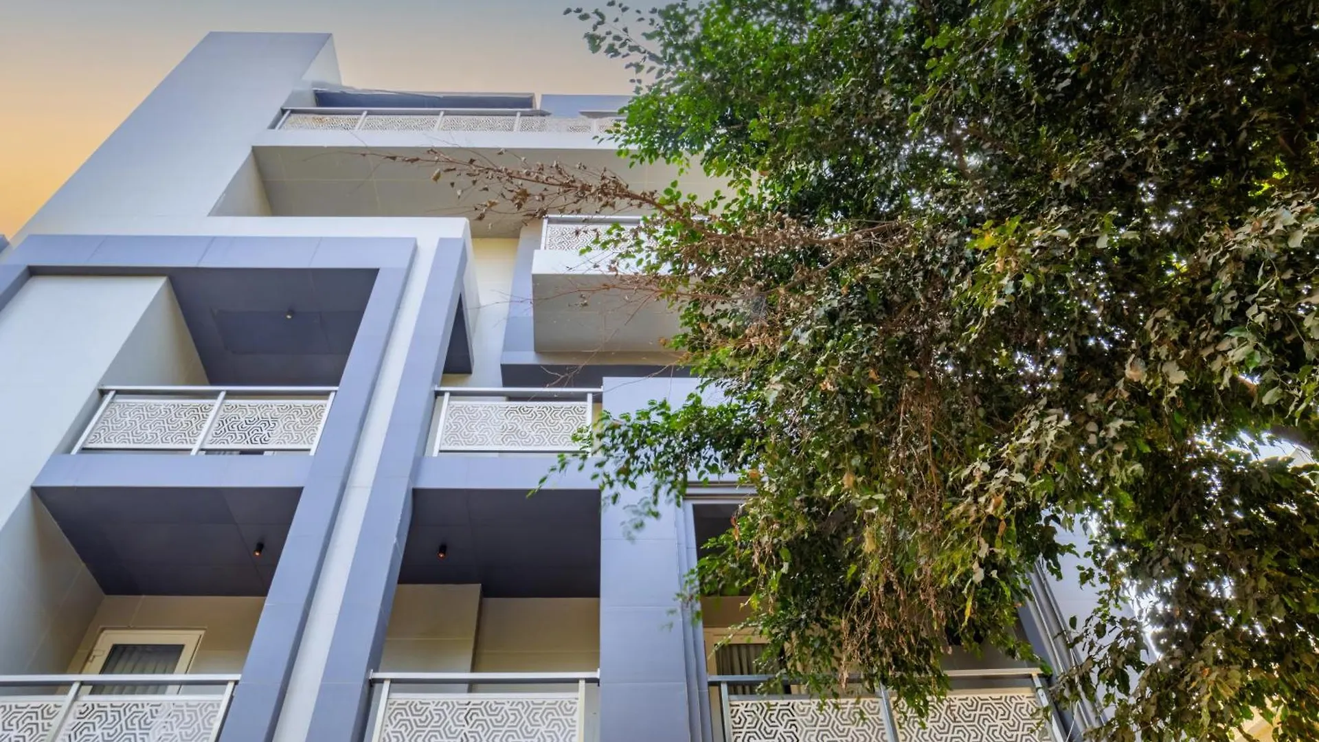 ホテル Housr Sector 42 Gurgaon Golf Course Road Near 42-43 Metro Station