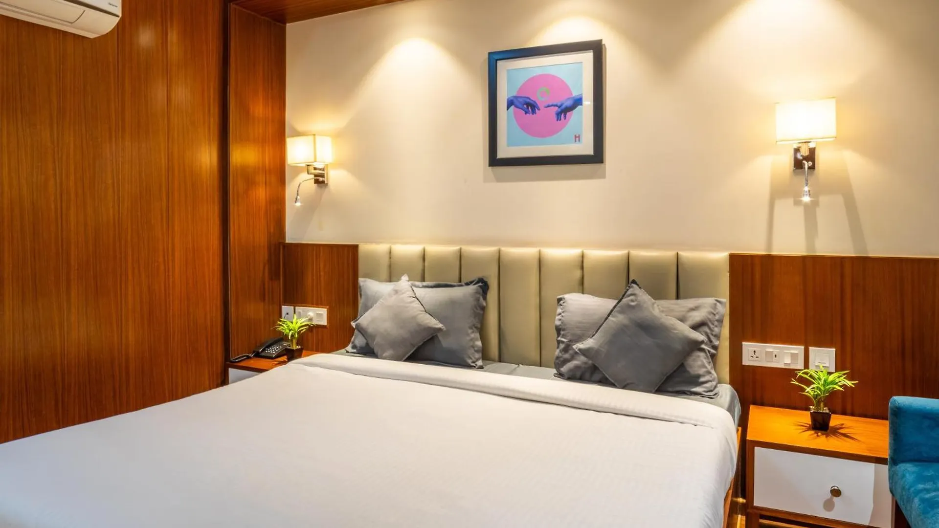 Hotel Housr Sector 42 Gurgaon Golf Course Road Near 42-43 Metro Station 0*,  Indie